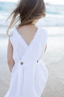  White Linen Dress with V-Shape Back